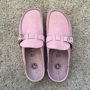 BIRKENSTOCK | ‘Buckley’ Soft Pink Nubuck Leather Backless Moccasins | 38/7